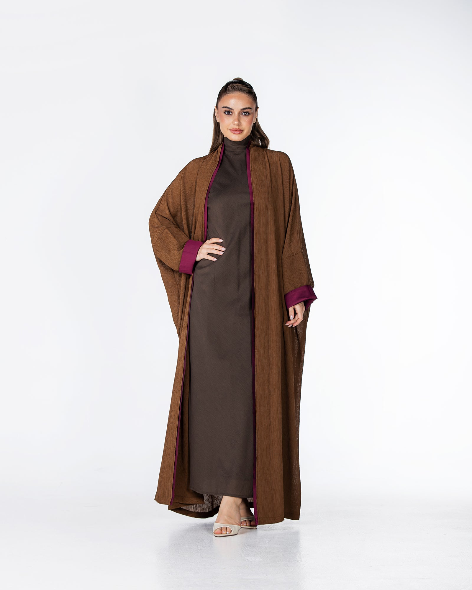 Cherry – Crinkle Crepe Bisht Abaya