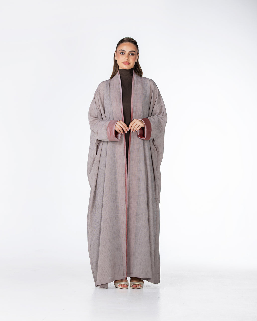 Cherry – Crinkle Crepe Bisht Abaya
