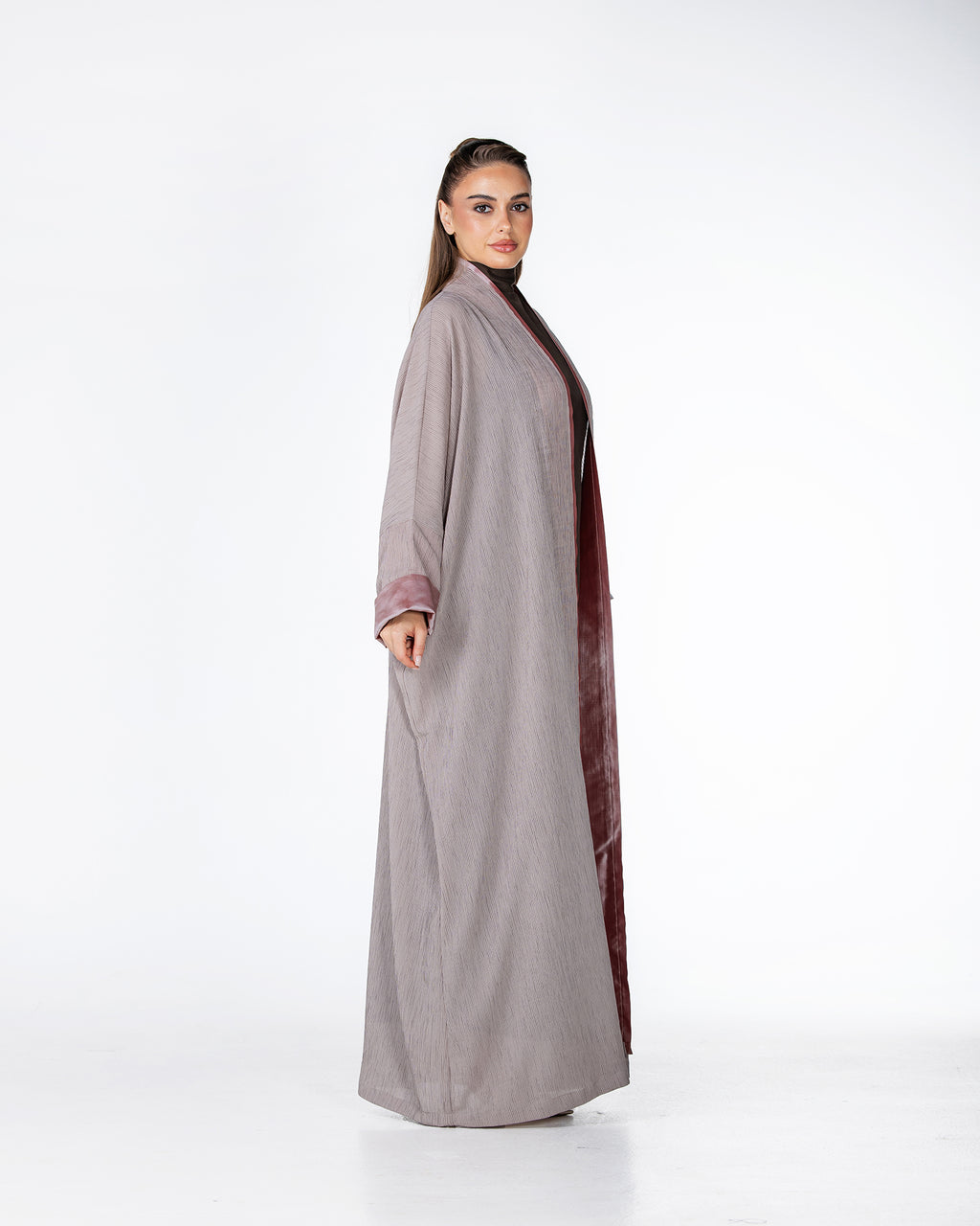 Cherry – Crinkle Crepe Bisht Abaya