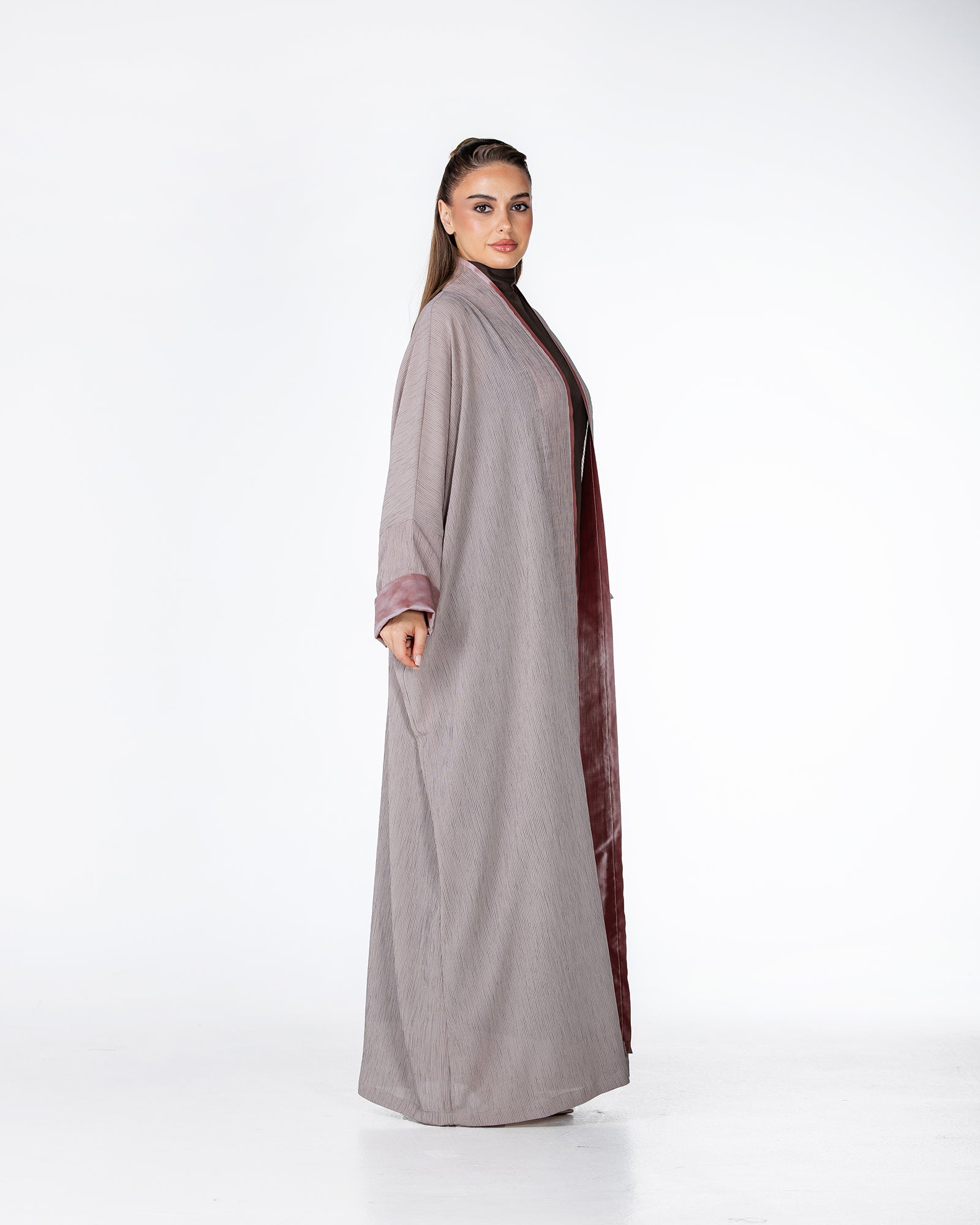Cherry – Crinkle Crepe Bisht Abaya