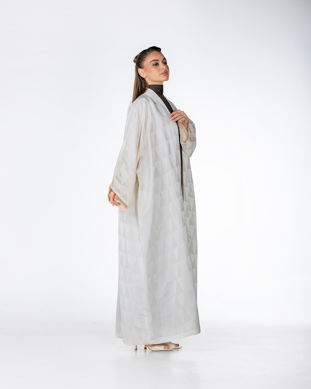 Mocha – Geometric Viscose Linen Abaya