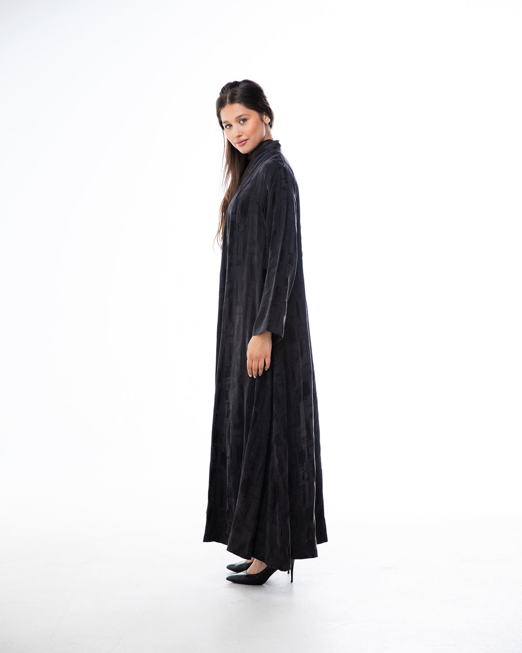 Clara Lux – Textured Washed Silk Flared Abaya