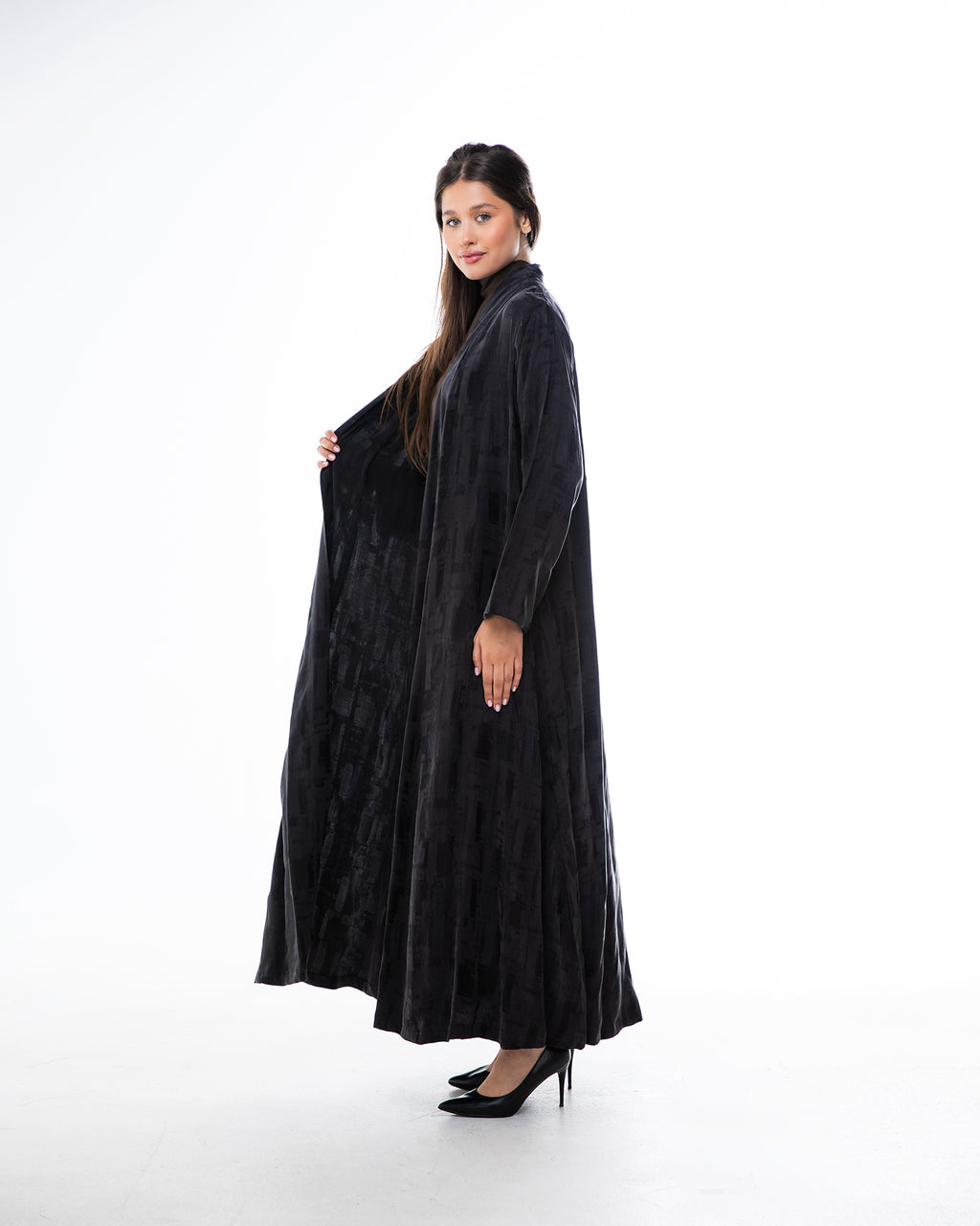 Clara Lux – Textured Washed Silk Flared Abaya