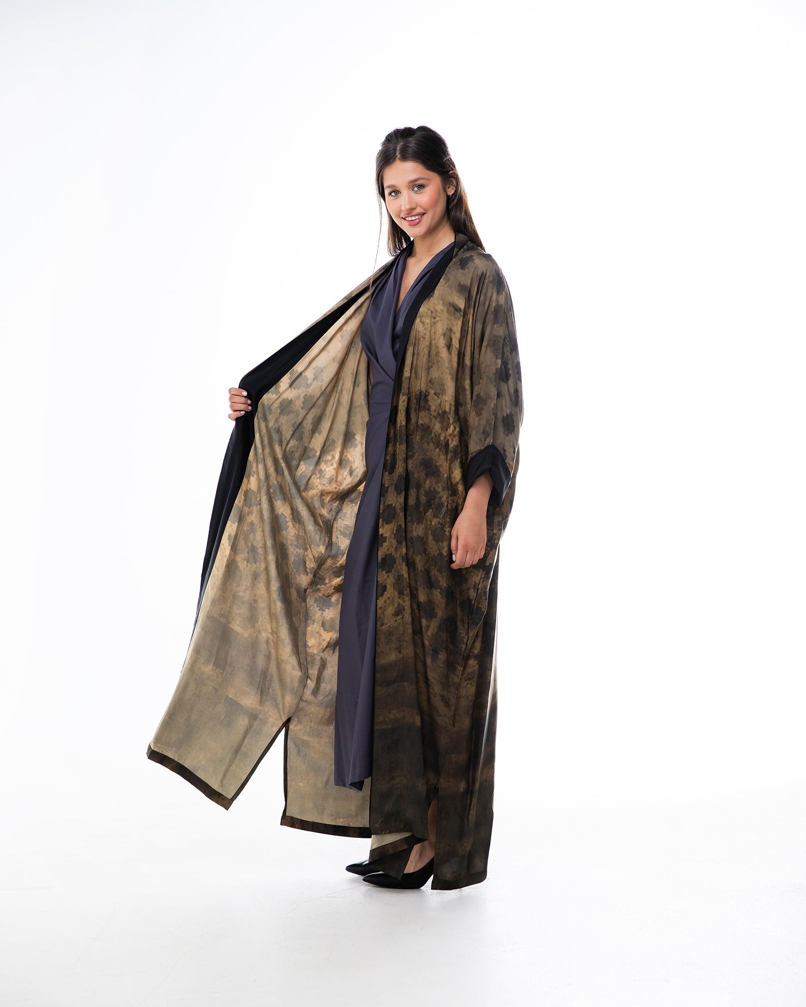 Kashmir 2.0 - Printed Bisht Abaya