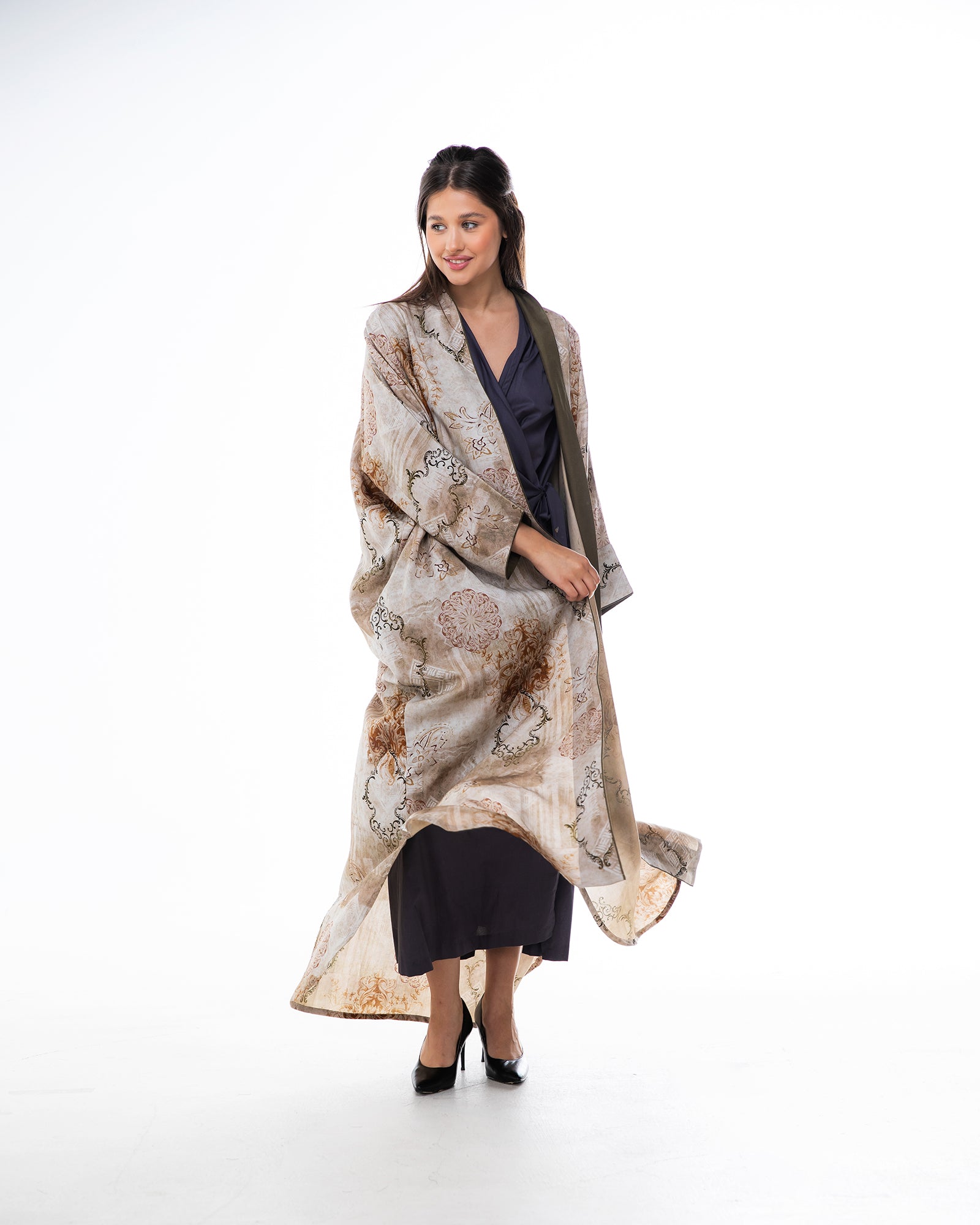 Kashmir 2.0 - Printed Bisht Abaya