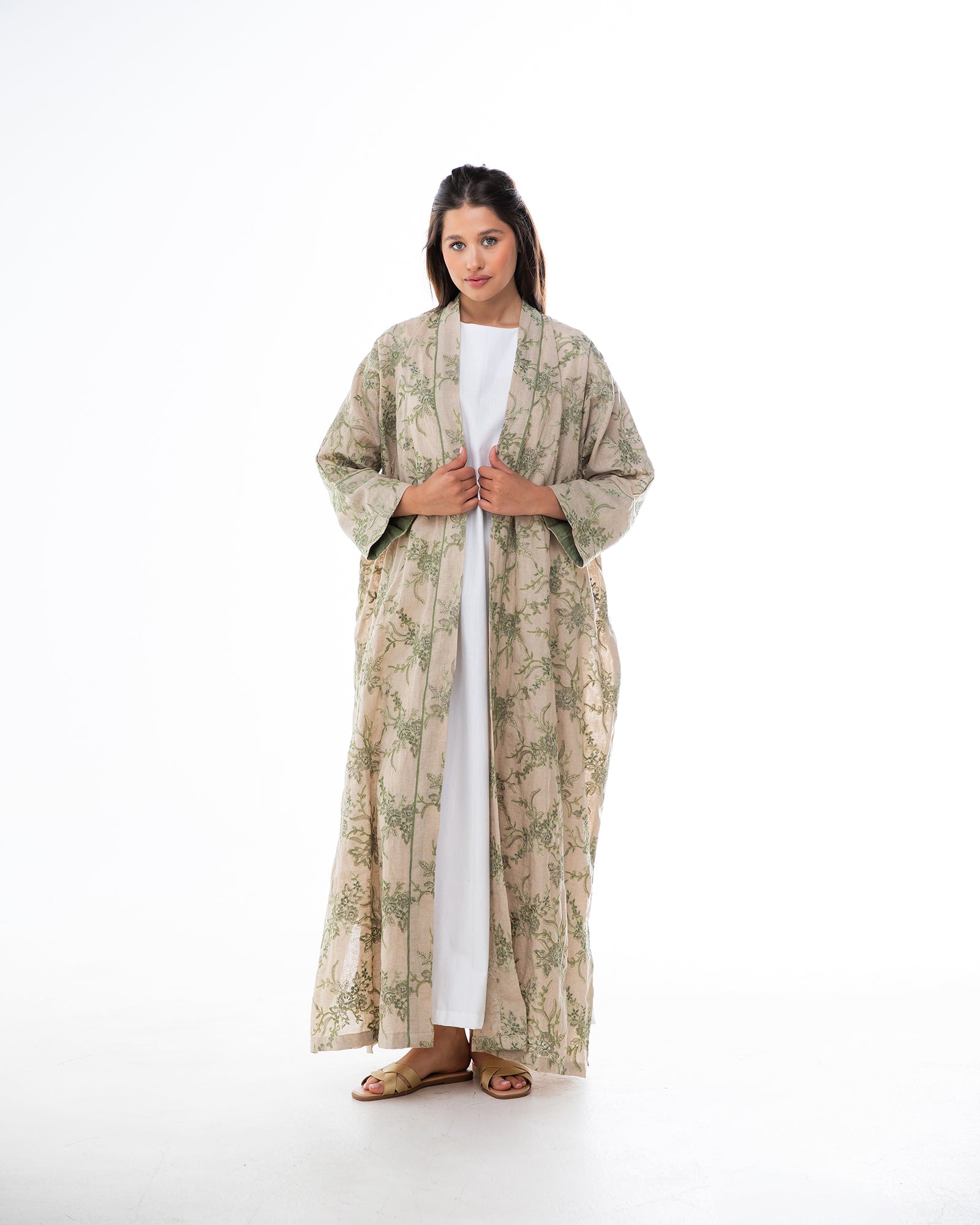 Element – Embroidered Linen Bisht Abaya