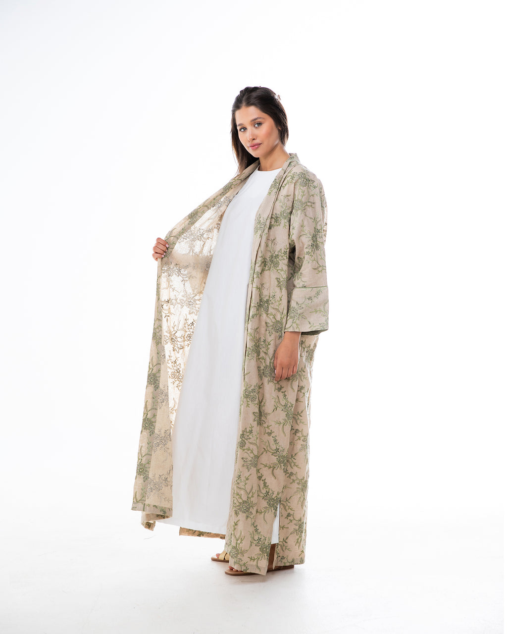 Element – Embroidered Linen Bisht Abaya