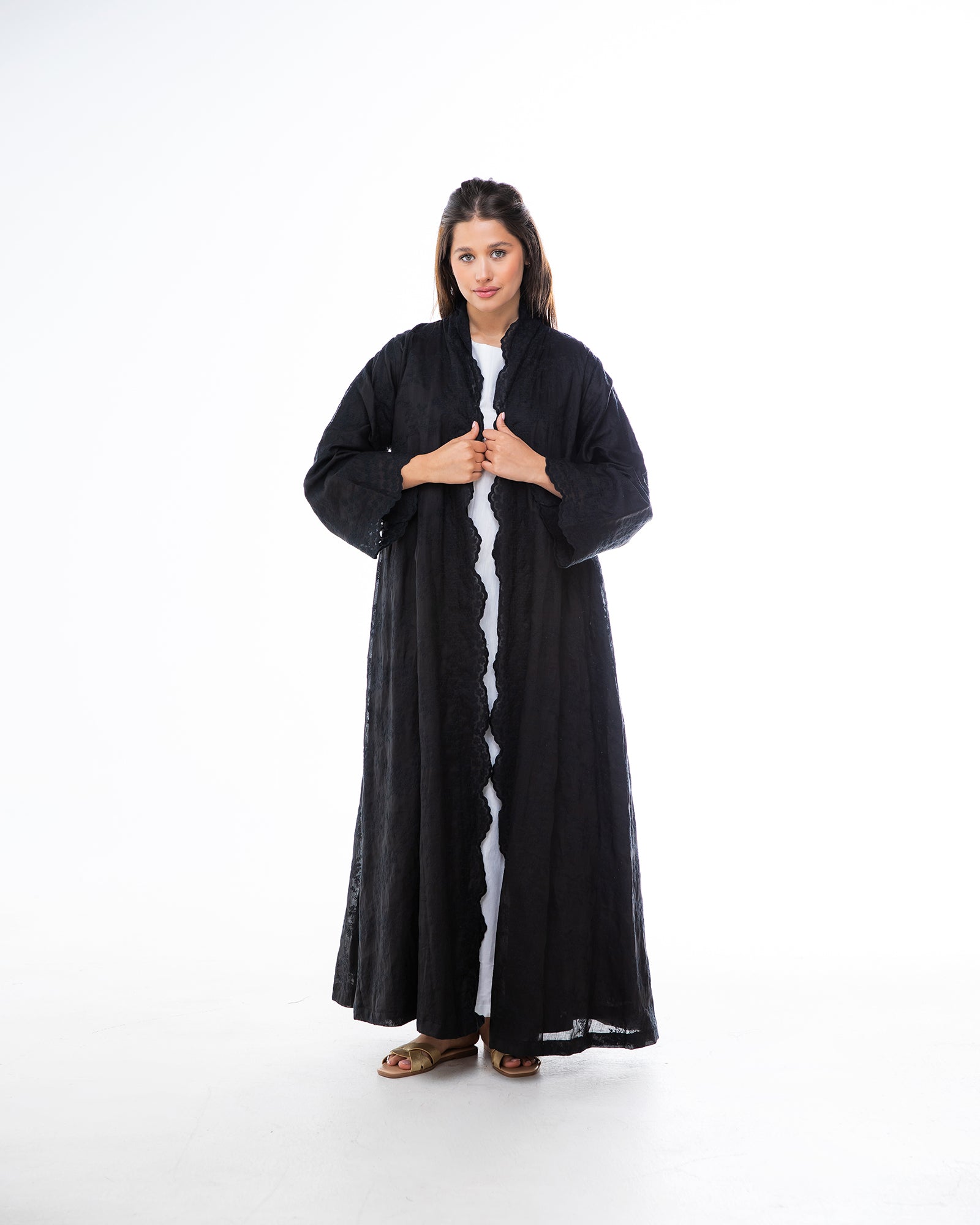 Naila 2.0 – Embroidered Cotton Abaya