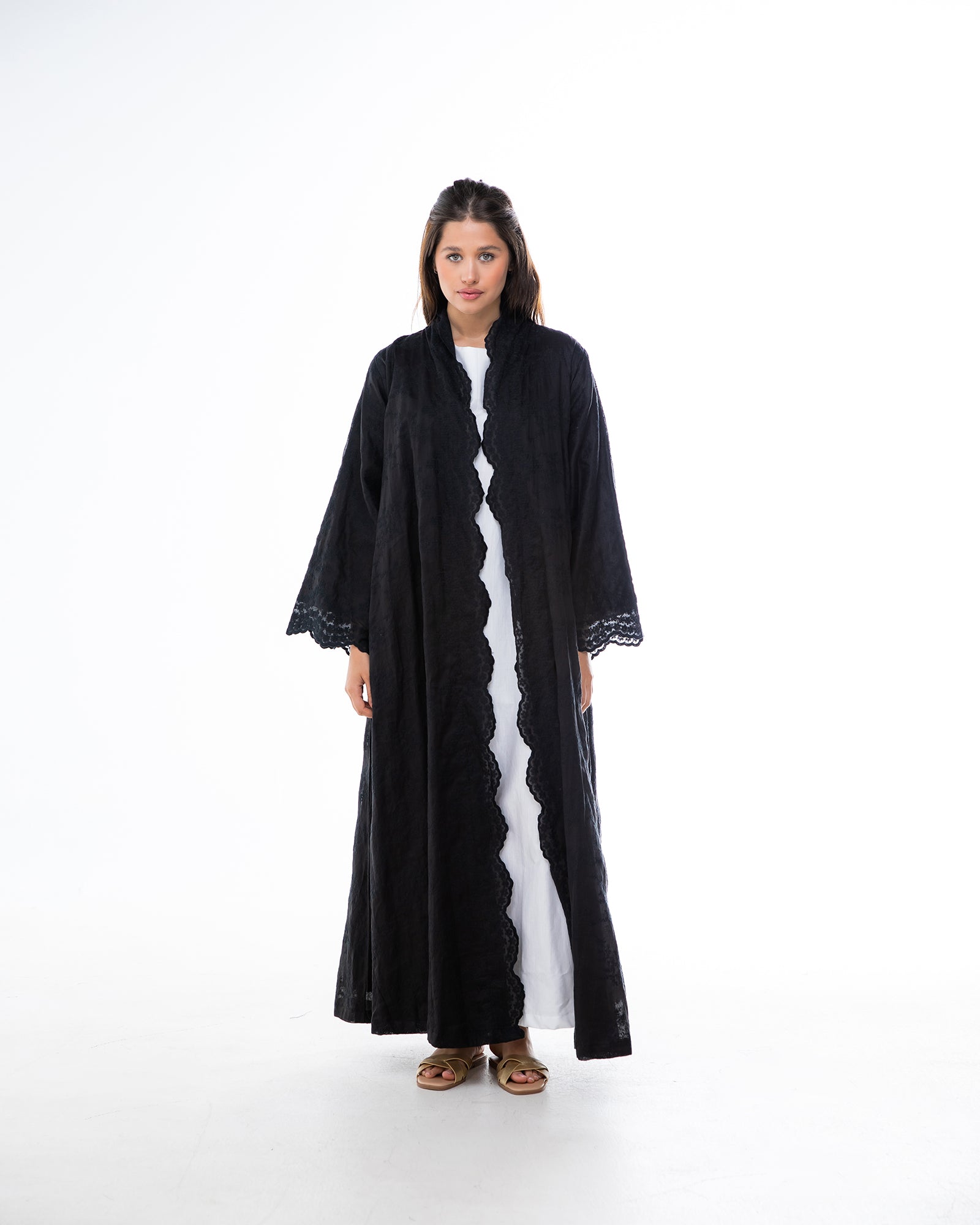 Naila 2.0 – Embroidered Cotton Abaya