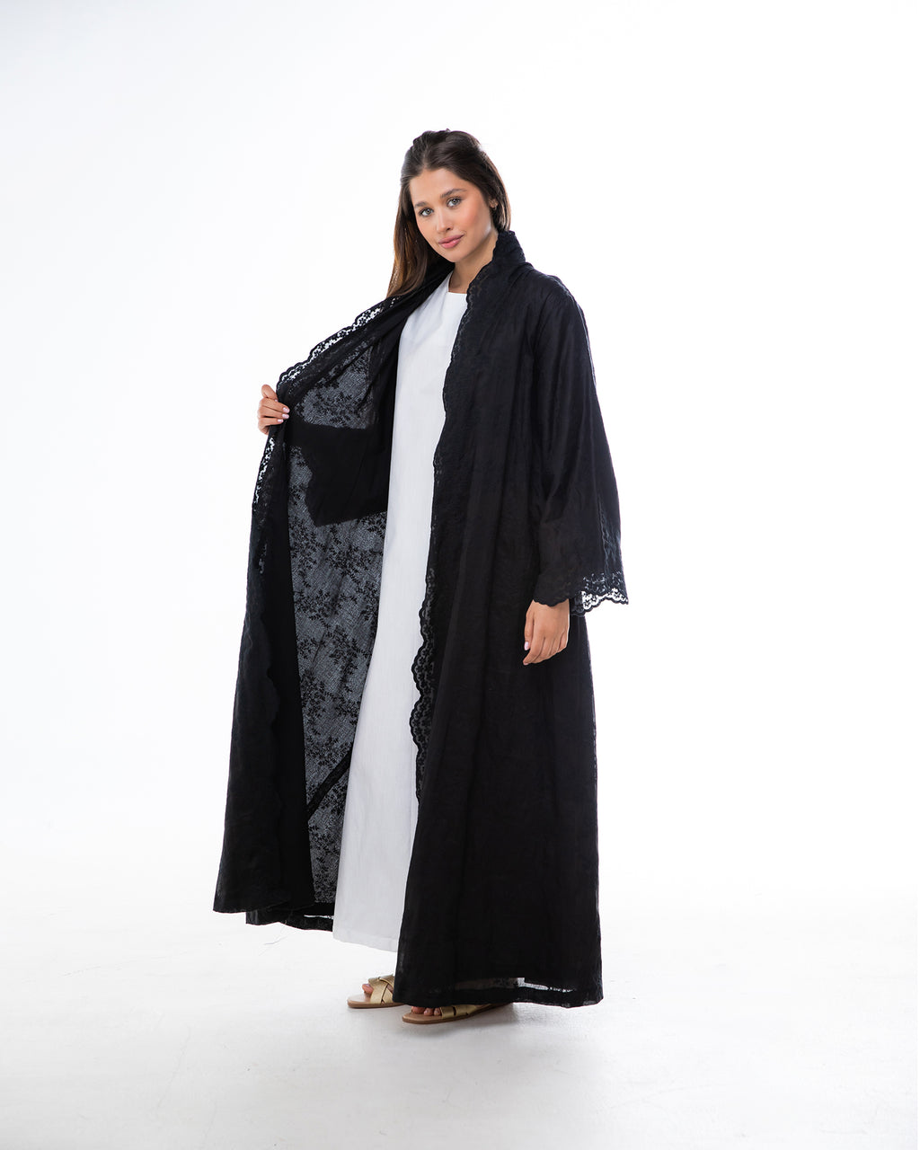 Naila 2.0 – Embroidered Cotton Abaya