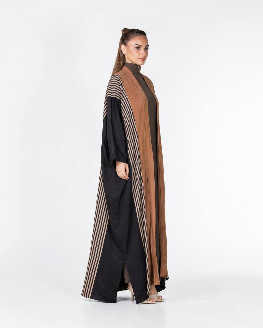Eclipse – Washed Silk Bisht Abaya