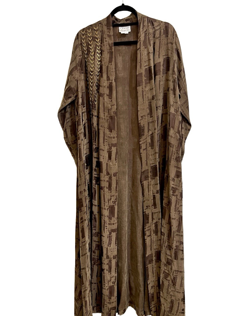 Clara Lux – Textured Washed Silk Flared Abaya