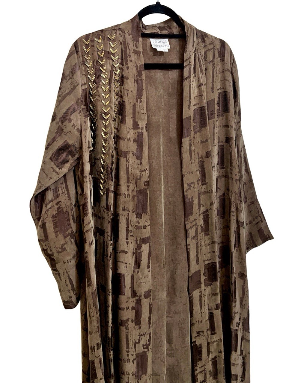Clara Lux – Textured Washed Silk Flared Abaya
