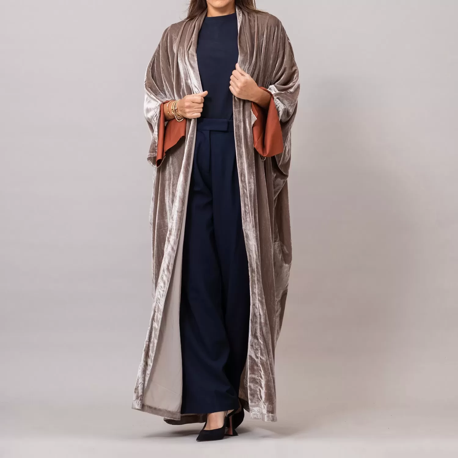 Velvet light Brown Amore Bisht Abaya with Lined Sleeves