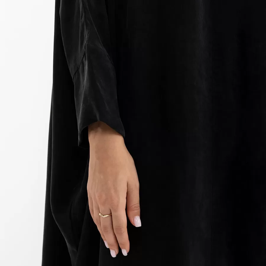 Allure - Washed Silk Bisht Abaya - Image 4