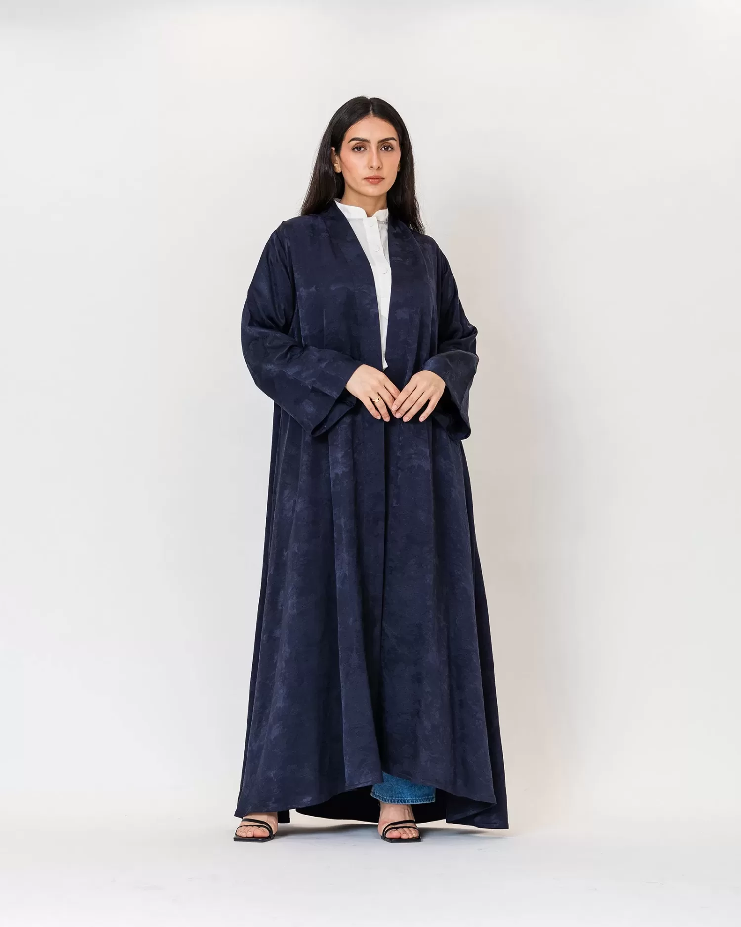 Nomad 2.0 - Woven Linen Silk Flared Abaya - Image 4