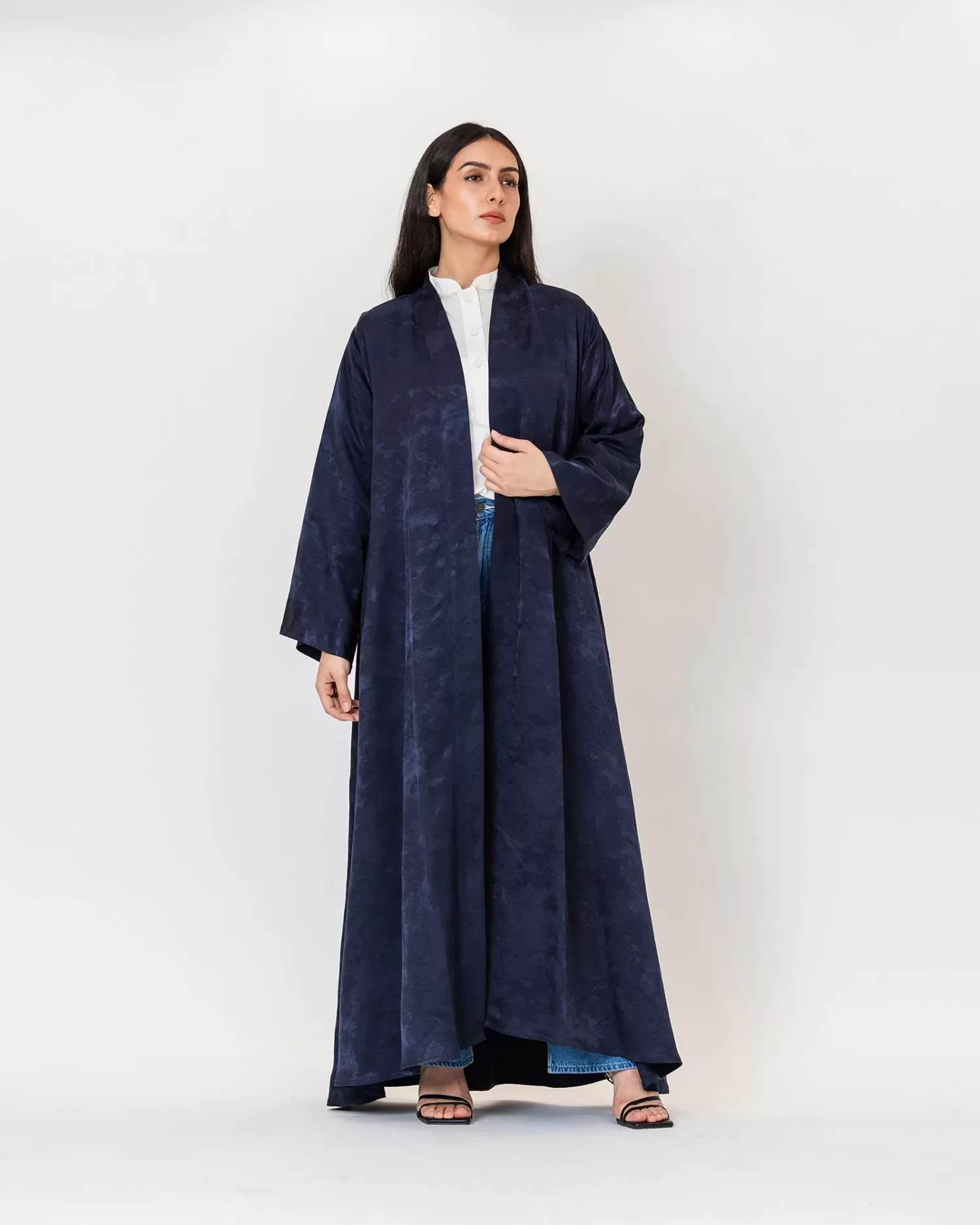 Nomad 2.0 - Woven Linen Silk Flared Abaya - Image 5