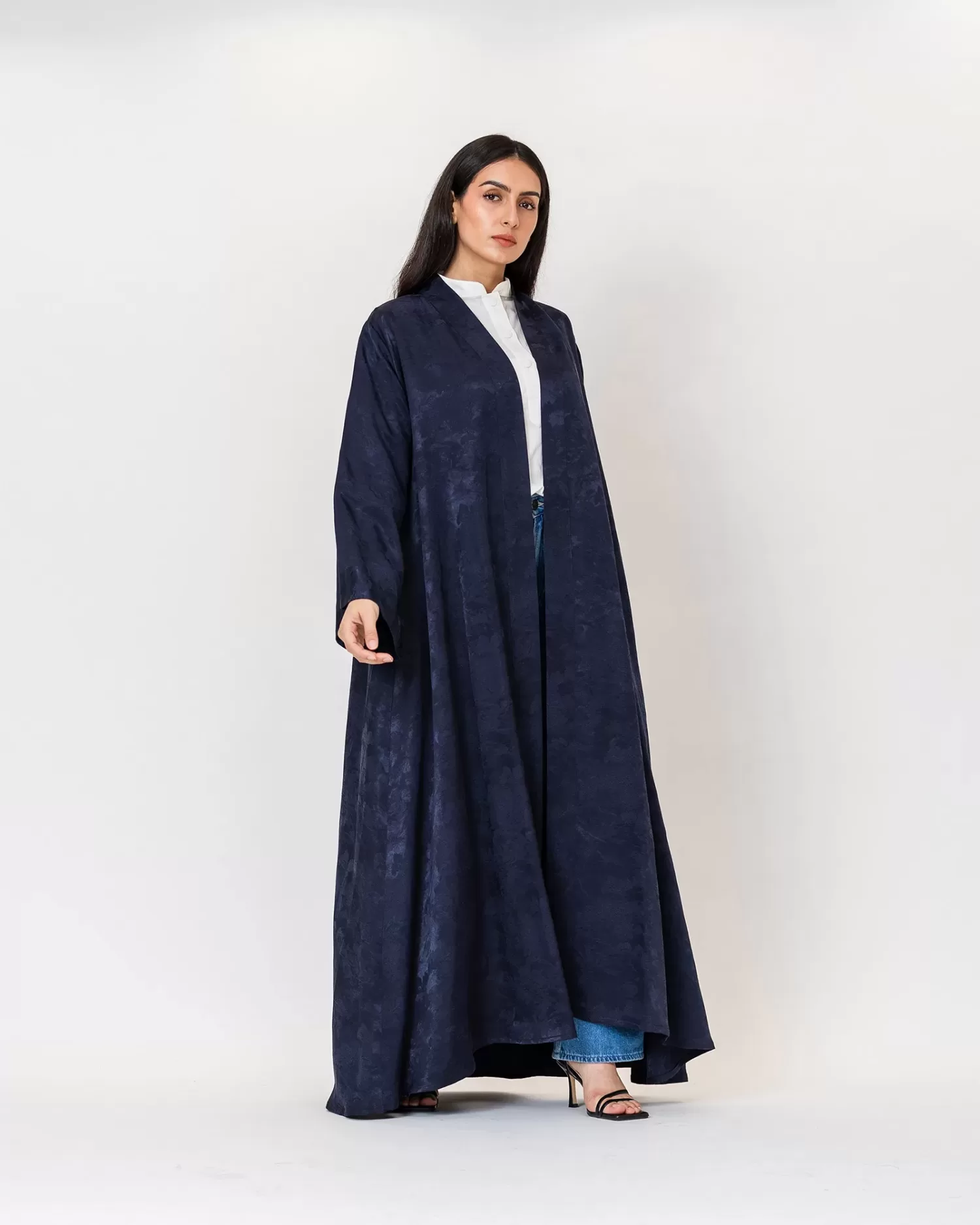Nomad 2.0 - Woven Linen Silk Flared Abaya - Image 6