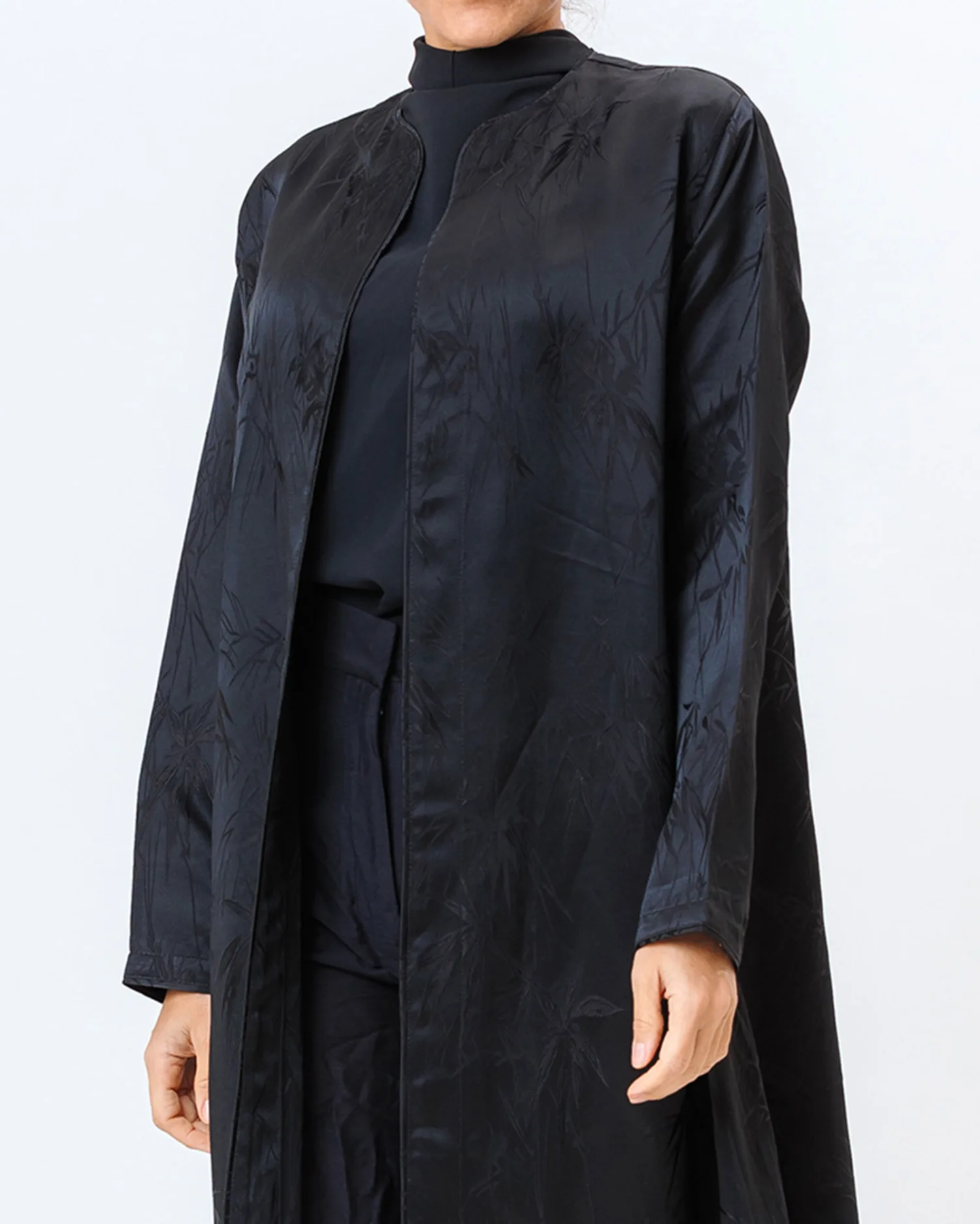  Aura – Embossed Silk Linen Abaya - Image 2