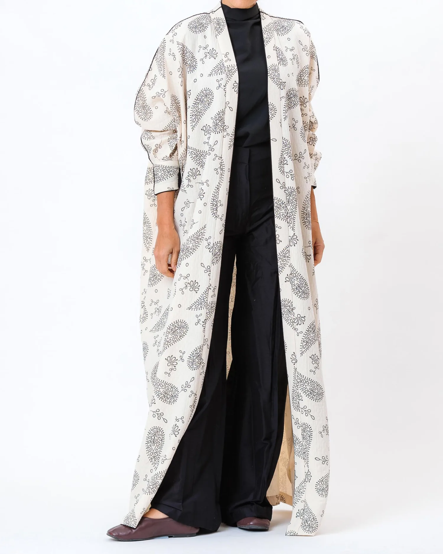  Bandana – Linen Printed Bisht Abaya - Image 4