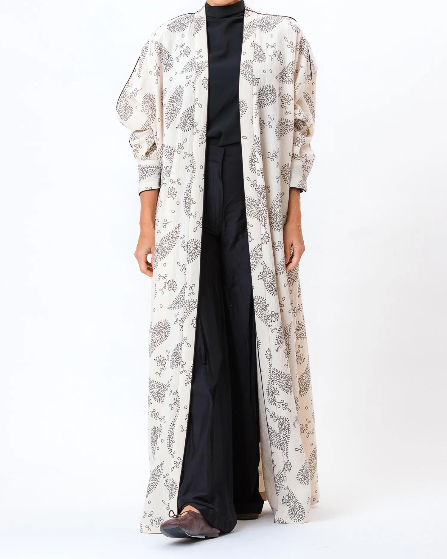  Bandana – Linen Printed Bisht Abaya - Image 3
